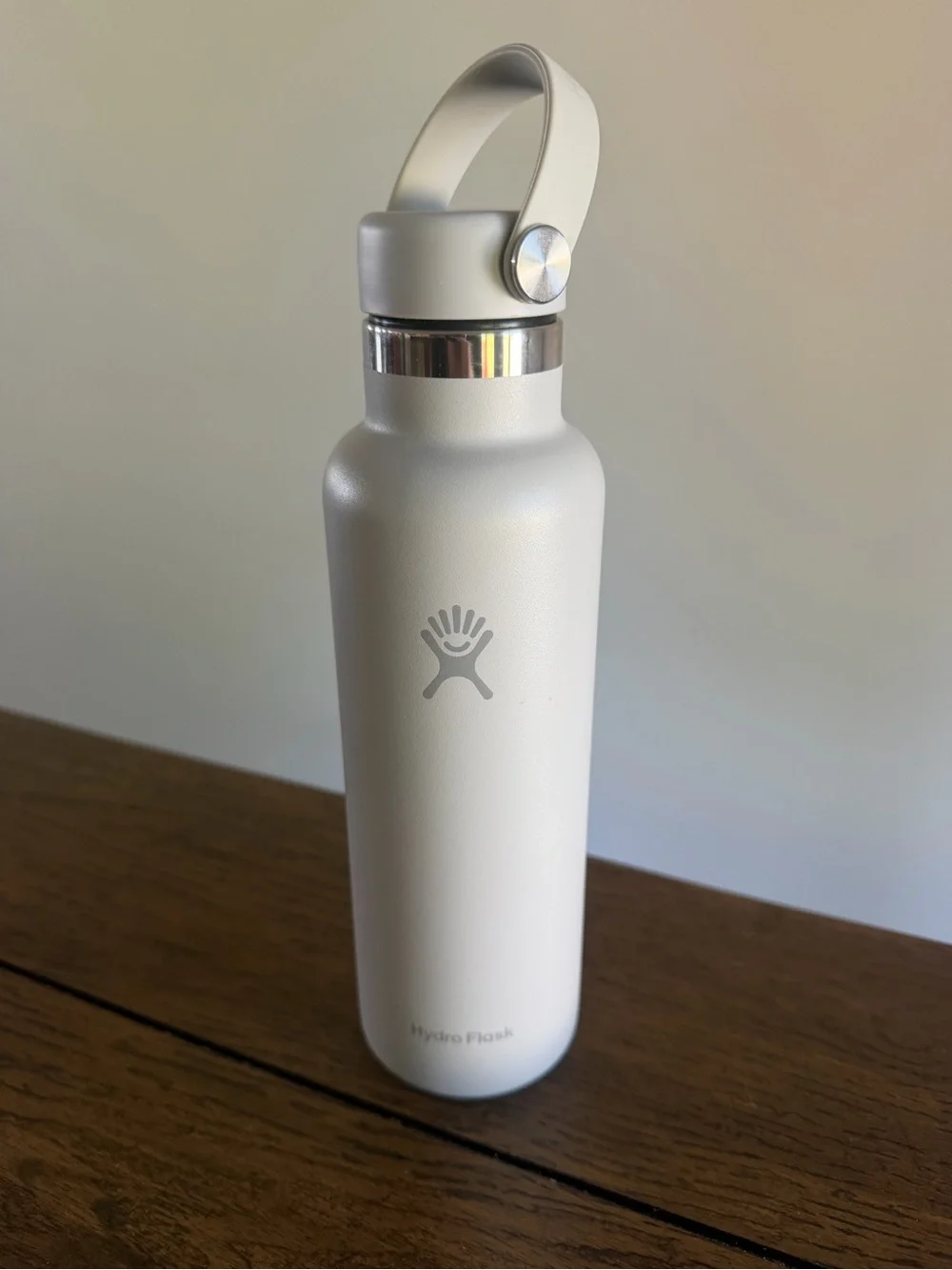New Hydro Flask Insulated 21 oz Birch Grey Water Bottle with Flex Cap